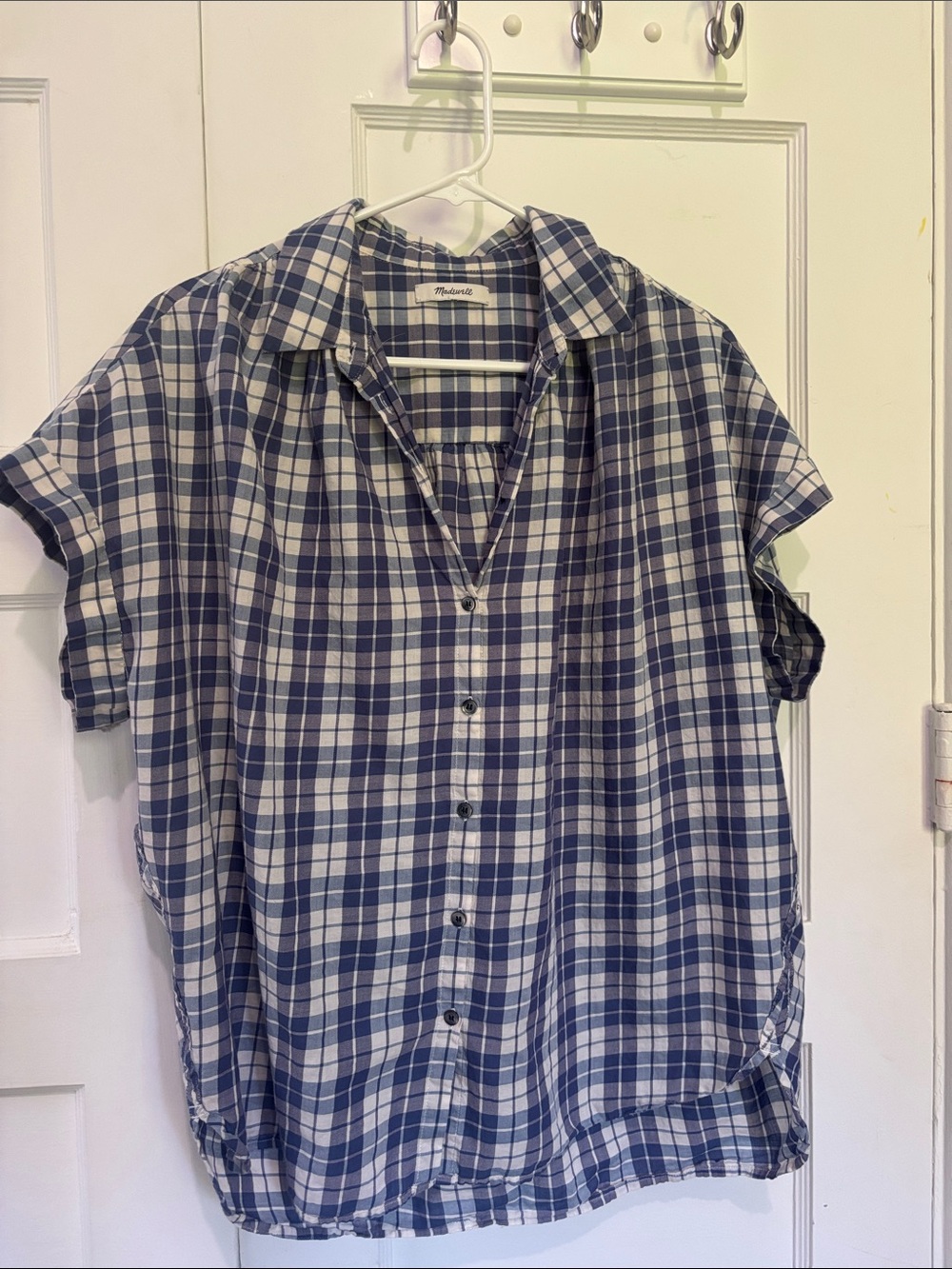 Madewell | Navy and White Plaid Short-Sleeve Button-Down